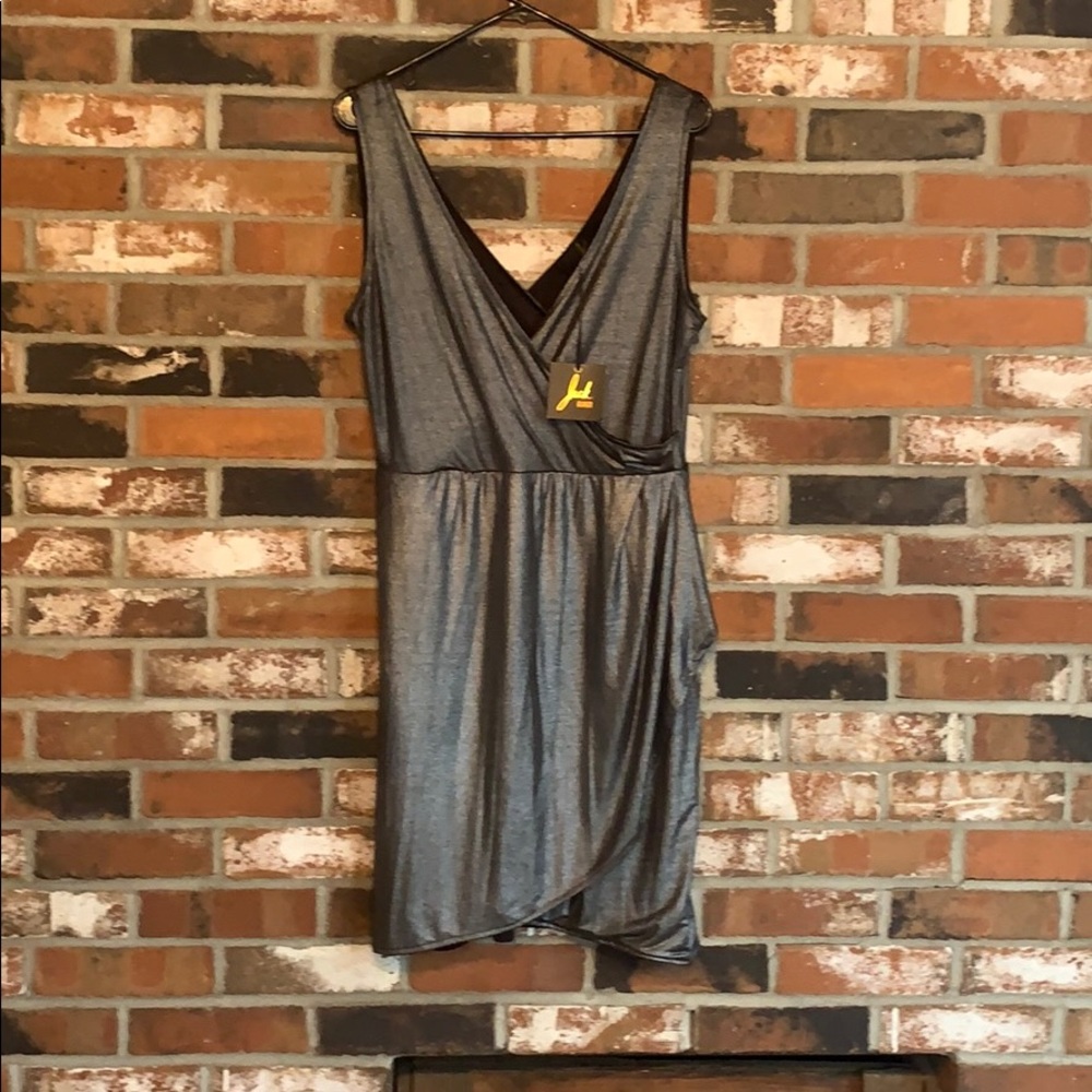 Silvery sparkly cocktail dress♥️